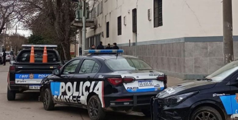 Detuvieron a un preceptor del Complejo Educativo Lourdes en Santa Fe tras la denuncia de una alumna