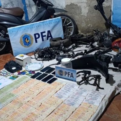 Policía Federal desbarató un kiosco de drogas y motopartes en la ciudad de Santa Fe con dos detenidos