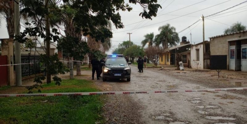 Santa Fe: balearon a un policía en disponibilidad en Barrio Nueva Esperanza en un supuesto intento de robo