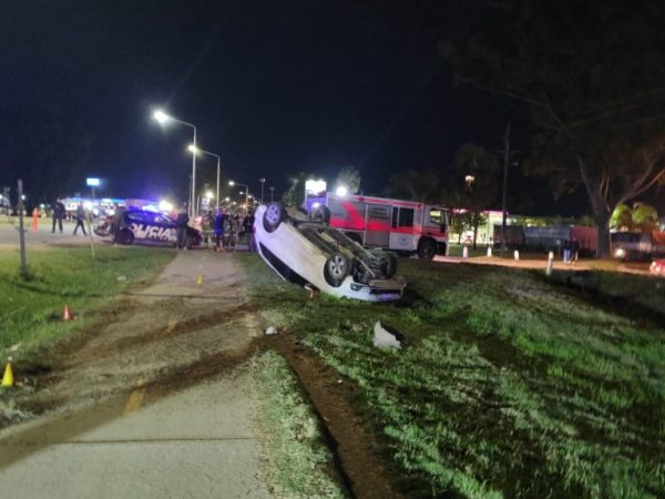 Reconquista: volcó un auto en Ruta 11 y el conductor tenía 2,25 g/l de alcohol