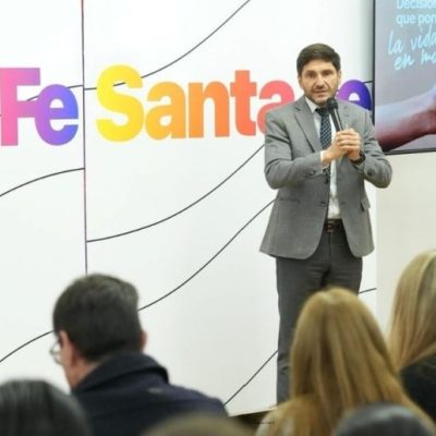 Pullaro logra 53% de imagen positiva en Santa Fe y deja atrás a Javier Milei en evaluación de gestión