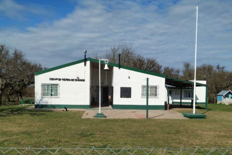Avanzan obras de infraestructura y agua por  millones en la Escuela N° 32 «Tierra de Chanas» de Ceibas