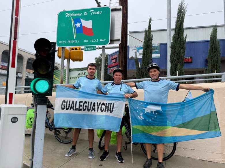 Mañana llegan a Kansas los cicloviajeros de Gualeguaychú