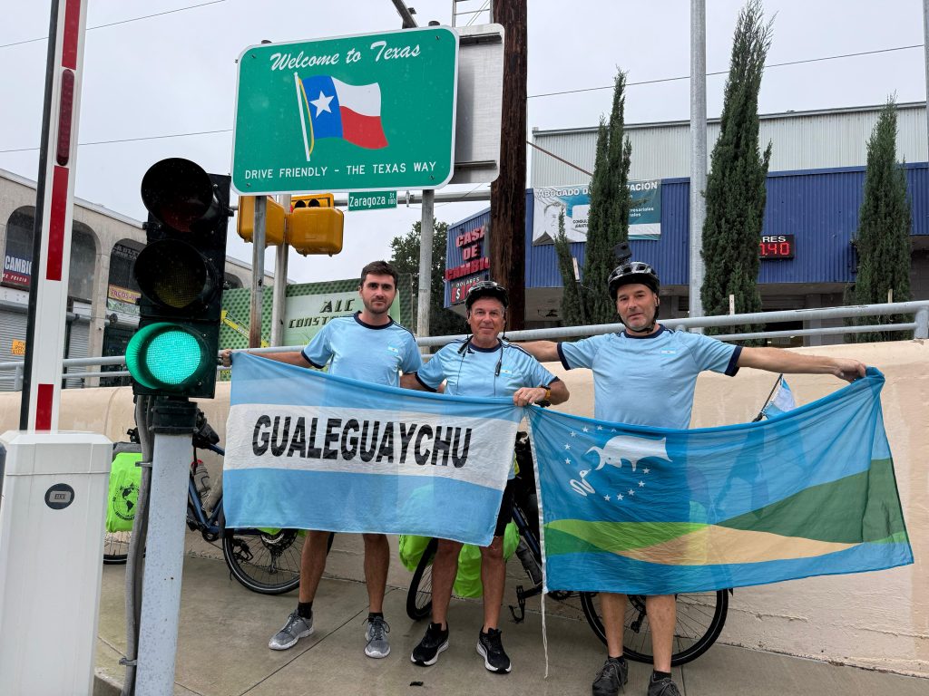 Mañana llegan a Kansas los cicloviajeros de Gualeguaychú