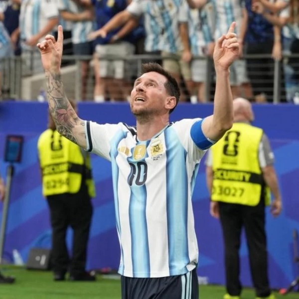 Aquellas luces de Maradona en el Azteca que Messi encendió 40 años después en Dallas