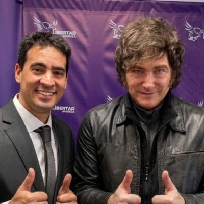 El gobierno de Milei reestructura su comunicación y nombra a Adrián Ravier para revertir la crisis tras el caso Adorni