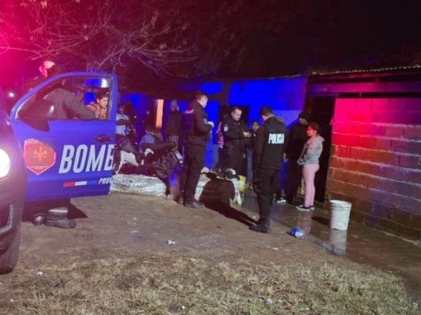 Incendio en un barrio de Santa Fe: un joven con discapacidad resultó gravemente herido y está internado