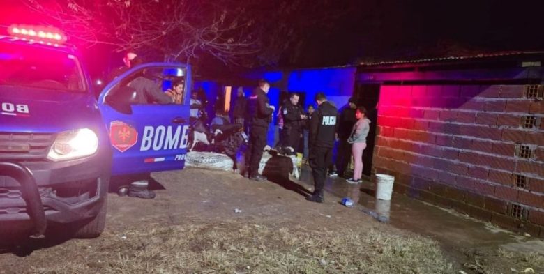 Incendio en un barrio de Santa Fe: un joven con discapacidad resultó gravemente herido y está internado