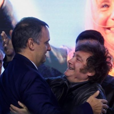 Milei defendió nuevamente a Adorni por inconsistencias en su declaración jurada y la investigación judicial