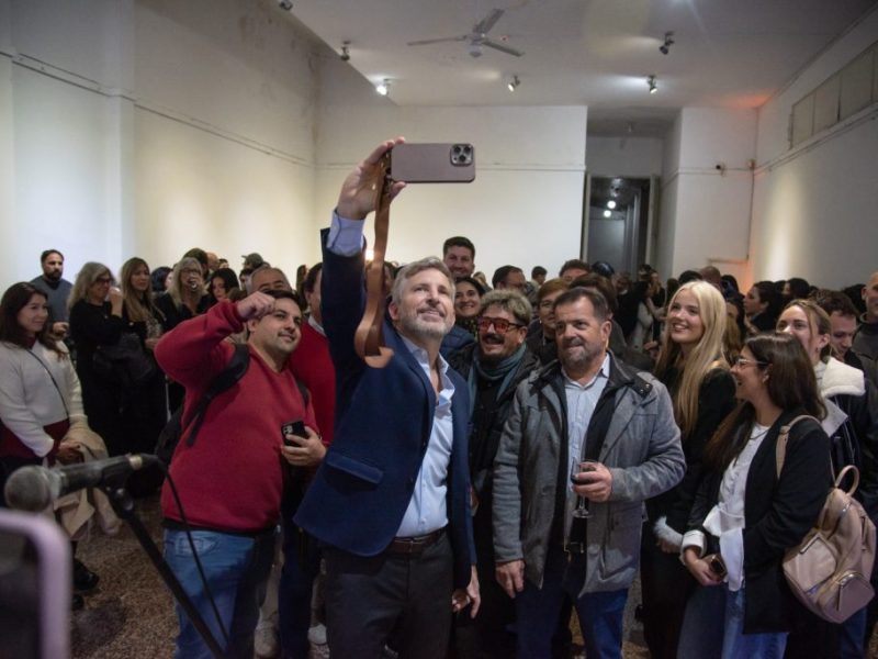 Frigerio garantizó la defensa del rol de los periodistas para la democracia en homenaje provincial