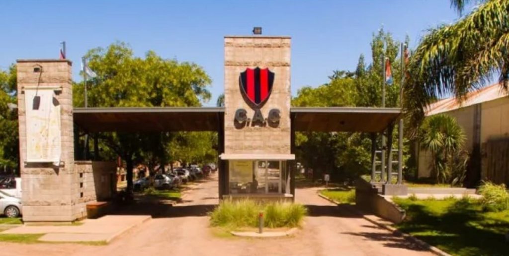 El Club Cremería de Carcarañá fue sancionado y jugará sin público hasta fines de 2027