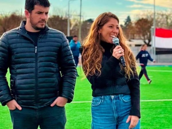 Galnares valoró el trabajo conjunto por la nueva cancha de hockey sintético del CEF N° 54 en Santa Fe