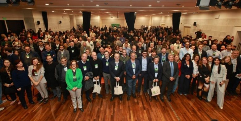 Sectores productivos reclaman relanzar el debate por un plan estratégico de desarrollo y empleo