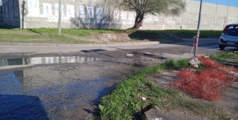 Comienzan las obras de cloacas en Barrio Roma para vecinos del sector oeste de Avenida Freyre