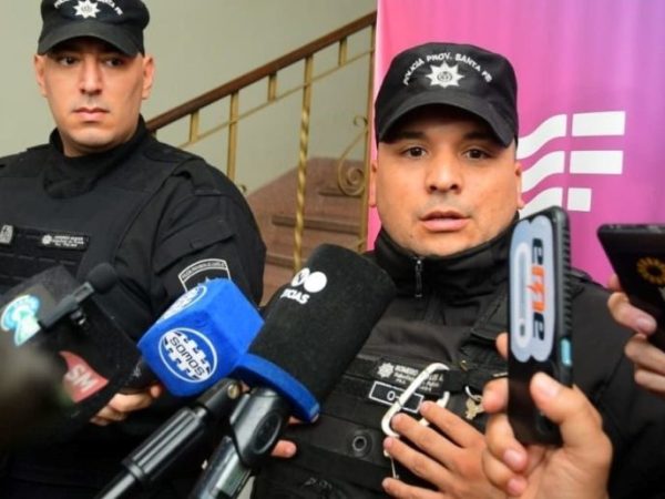 Policías de Santa Fe salvaron la vida de una beba que no respiraba en un domicilio