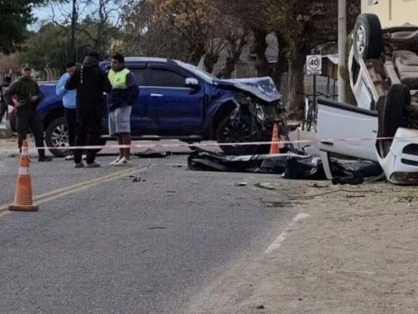 Dos víctimas fatales en Ruta 40: choque por camioneta que se fugaba de un control