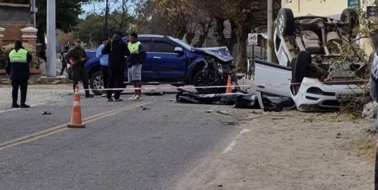 Dos víctimas fatales en Ruta 40: choque por camioneta que se fugaba de un control