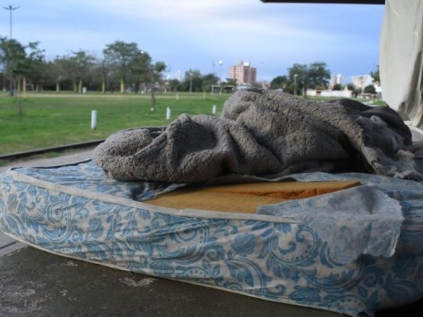 Refuerzan asistencia a personas en situación de calle en Santa Fe con 32 mil raciones de alimentos