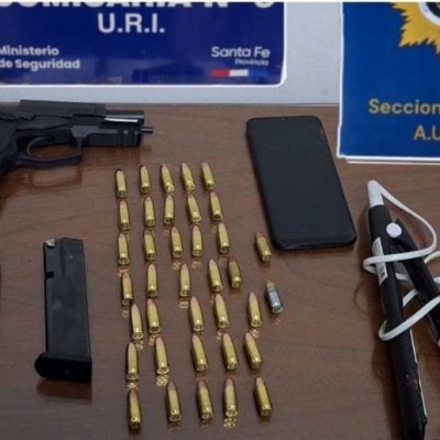 Barranquitas Oeste, Santa Fe: detuvieron a dos personas y secuestraron una pistola de grueso calibre