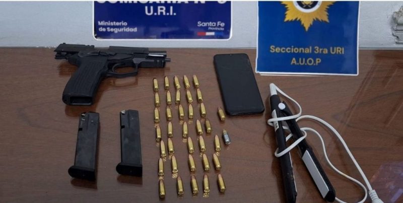 Barranquitas Oeste, Santa Fe: detuvieron a dos personas y secuestraron una pistola de grueso calibre