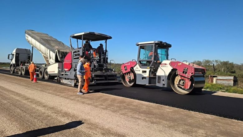 Acceso al Parque Industrial de Alvear: avanzan con la pavimentación de calle Piedrabuena