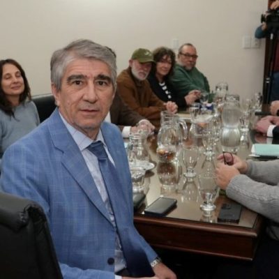 Paritaria estatal en Santa Fe: cuarto intermedio hasta el martes por «mínimo garantizado»