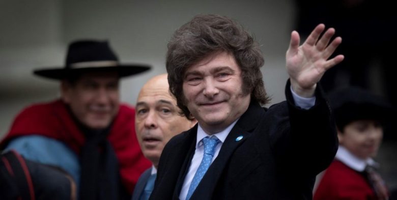 Javier Milei en Tucumán: vigilia del 9 de Julio y encuentro político clave con Osvaldo Jaldo por las negociaciones con las provincias