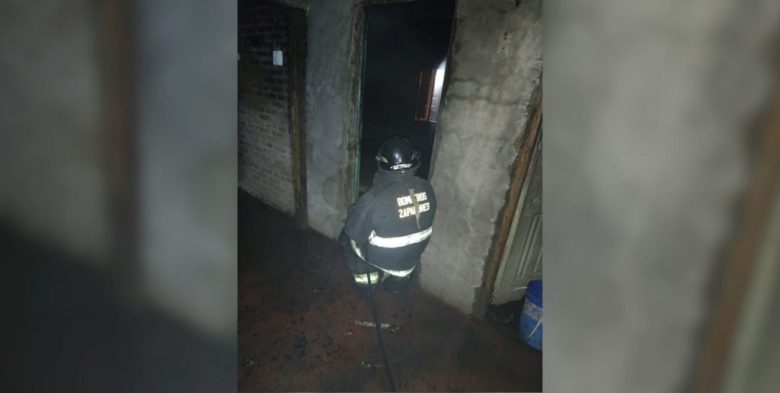 Un importante incendio afectó una vivienda en la zona norte de la ciudad de Santa Fe