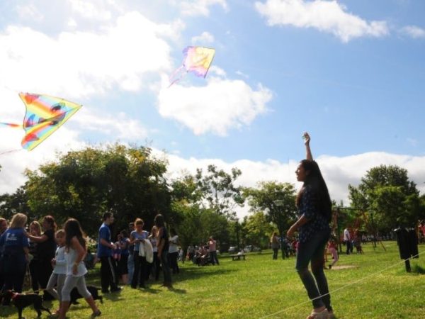 Santa Clara de Buena Vista recibe el programa «Volando Alto» con jornadas de barriletes y encuentro familiar