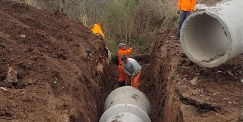 Sunchales: avanzan obras para optimizar el drenaje rural y modernizar la red cloacal