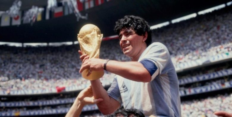 Leopoldo Luque declaró en la causa Maradona que siempre luchó para que Diego dejara el alcohol