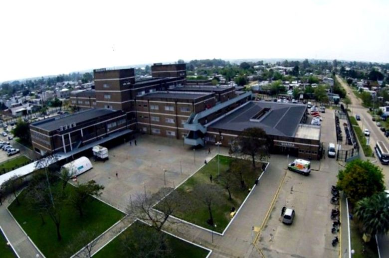 Concordia: un policía está grave y buscan dar con un auto con el que chocó