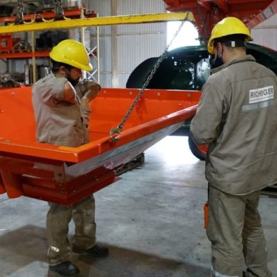 La producción industrial santafesina volvió a caer en mayo, con siete de cada diez sectores en baja