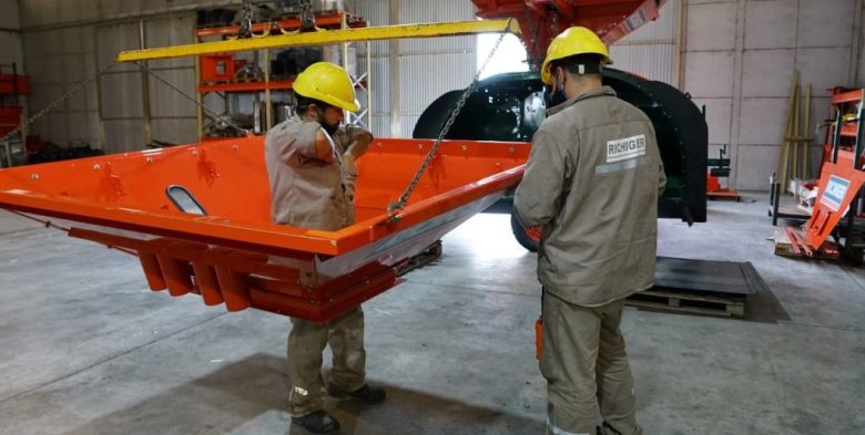 La producción industrial santafesina volvió a caer en mayo, con siete de cada diez sectores en baja