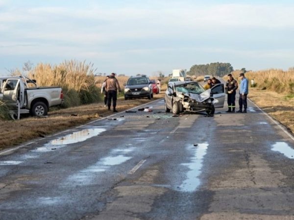 Dos personas fallecieron en un choque frontal sobre la Ruta Provincial 14, cerca de Christophersen