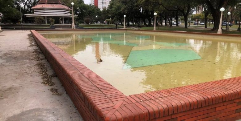 Restauraron la histórica fuente de Plaza Colón en Santa Fe: se salvó de la demolición