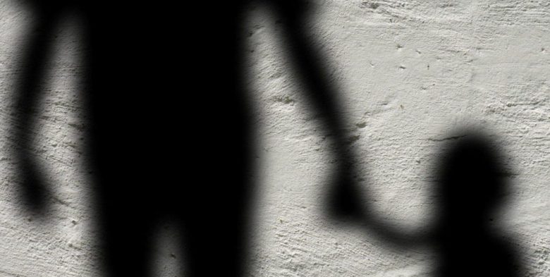 Condenaron a un hombre por abusar de dos niñas de su entorno familiar en el sur provincial