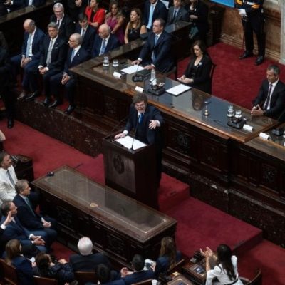 Milei define su agenda legislativa con gobernadores y mira a las elecciones