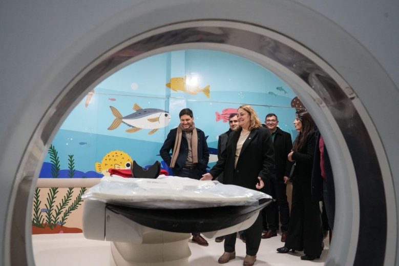 Pullaro inauguró las obras de readecuación tecnológica y edilicia del Hospital de Niños Zona Norte de Rosario