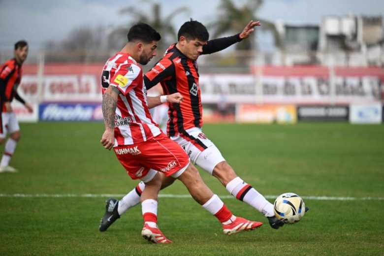 Patronato repitió errores propios y perdió ante San Martín de Tucumán como local