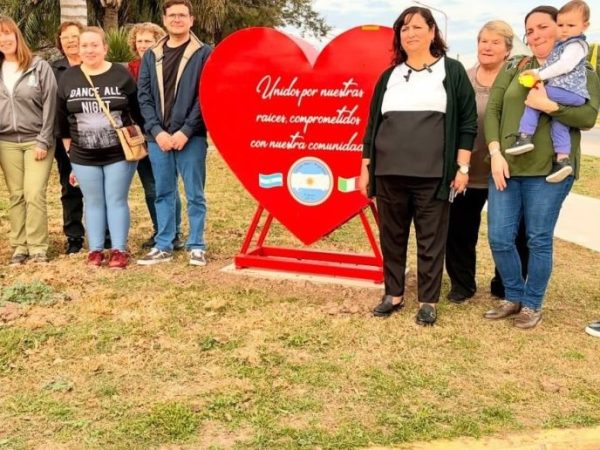 Franck impulsa el reciclaje y el compromiso comunitario con la iniciativa «Corazón Solidario»