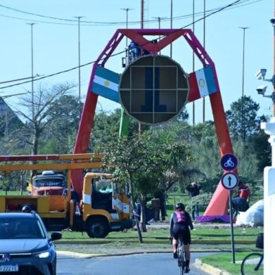 Santa Fe ya vive los Juegos Suramericanos 2026: se instaló el pórtico de cuenta regresiva en la ciudad