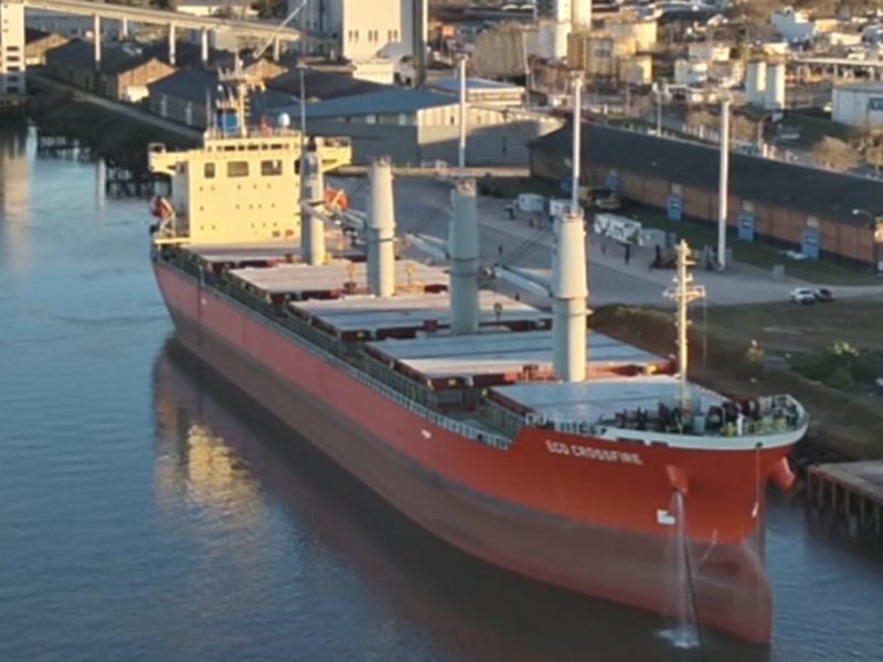 Primera exportación de 12.000 toneladas de harina de soja No-GMO desde el Puerto de Concepción del Uruguay a Dinamarca