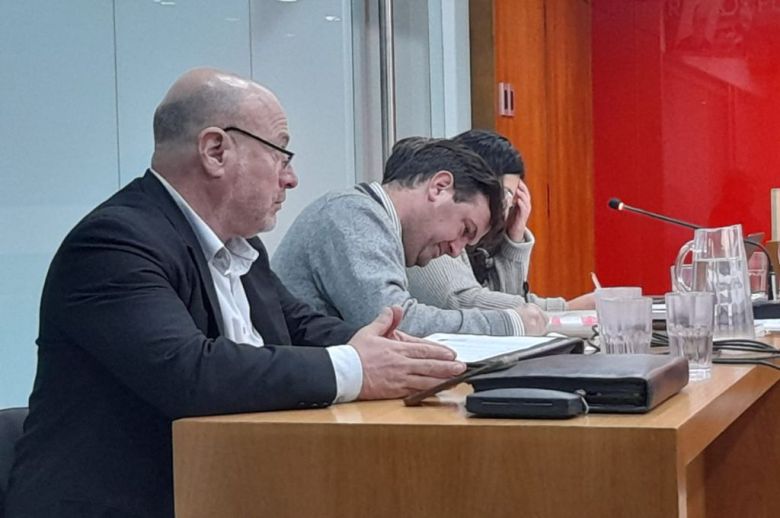 Piden flexibilizar las inhibiciones en la causa Contratos Truchos por el embargo a una jubilada