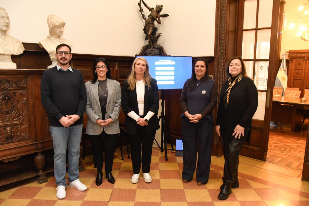 Deudas, refinanciaciones y estafas: la crisis redefine los reclamos de los consumidores en Rosario