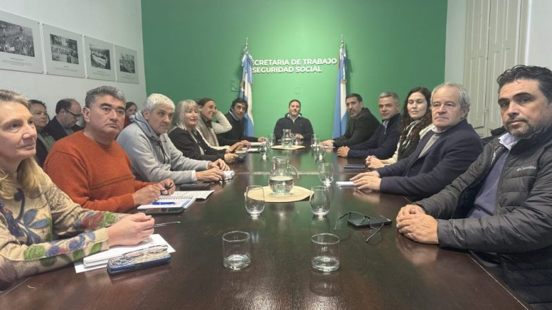 Propuesta salarial docente incluye mínimo de 0.000 de bolsillo desde julio y aumentos en septiembre
