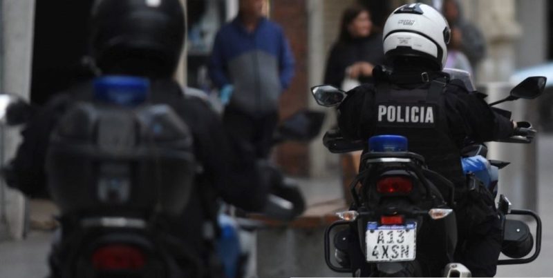 Imputaron a dos agentes de la Brigada Motorizada de Santa Fe por extorsión y robo de dólares