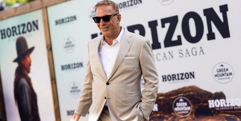 Una mujer fue víctima de una estafa millonaria tras creer hablar con Kevin Costner