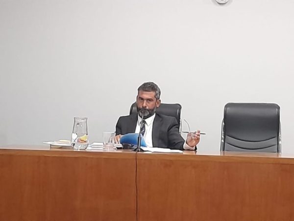 Reconoció un grave delito en un juicio abreviado y acordó seis meses de prisión