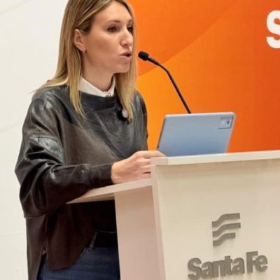 Santa Fe: confirman aumentos para estatales con piso de 5.573 y jubilados con mínima de 3.524